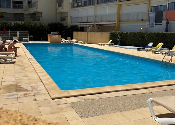 Apartamento Le Cap D'agde, Le Baia,vue Mer, 20m De La Plage, Piscine Agde